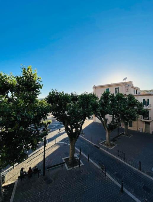 So'Conciergerie -Studio Situe Dans Le Centre Ville Каси Екстериор снимка