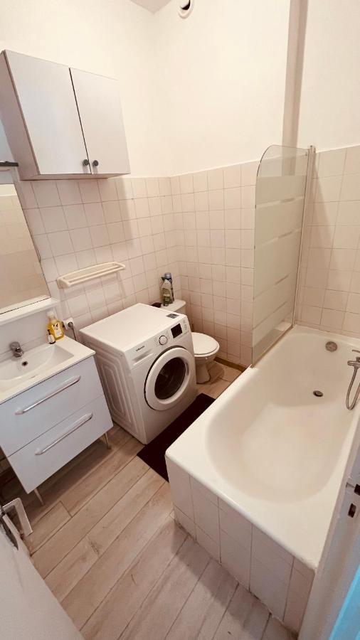 So'Conciergerie -Studio Situe Dans Le Centre Ville Каси Екстериор снимка
